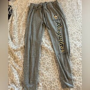 NHL Heather Gray Women’s Size LargeLounge Pants